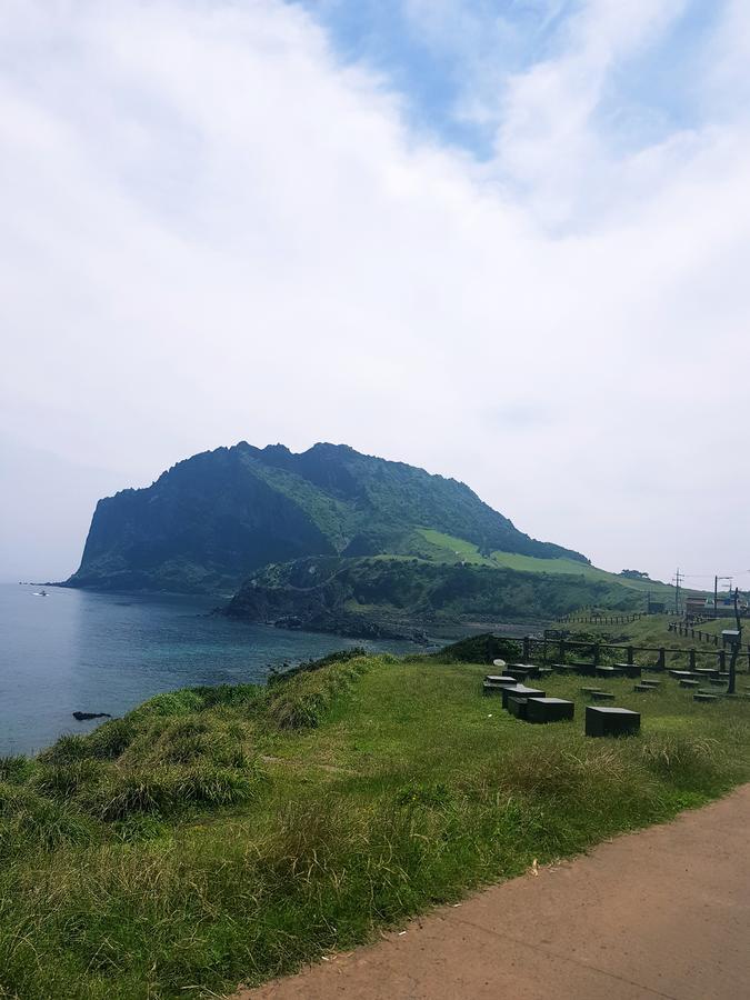 Preun Jeju Pension Seogwipo Exterior photo